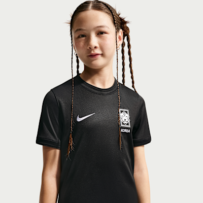 Korea x PEACEMINUSONE Older Kids' Short-Sleeved Football Top. Nike CA